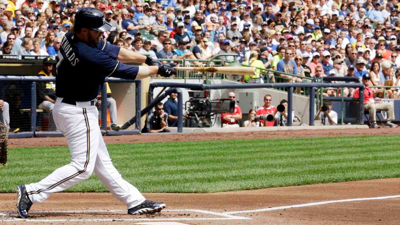 Right-handed power hitter tops Cardinals' wish list this offseason